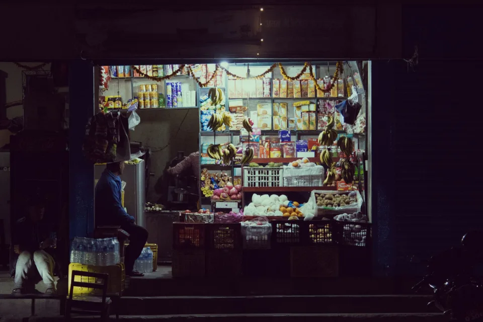 Kệ gạo, mắm, gia vị